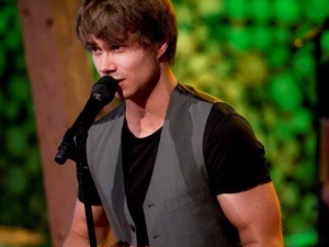 Episode 2 - Alexander singing "Strange Lilttle Bird" by Anneli Drecker.