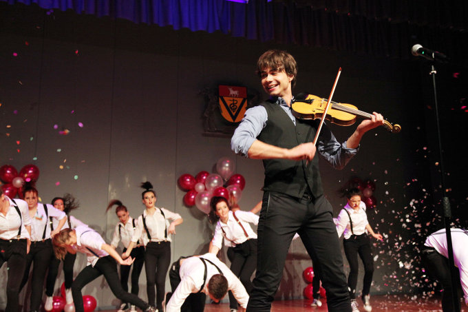 New Photo Album : Time To Show, 5th year Anniversary